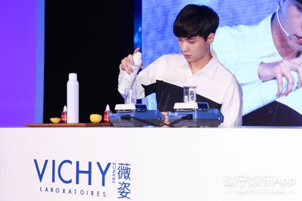 男明星集体抢女明星饭碗，化妆品的代言竟然全被他们给霸占了！